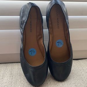 Lucky Brand ballet style comfy flats